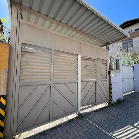 Ξενοδοχείο Eco Loft W Big Balcony/veranda Τίρανα