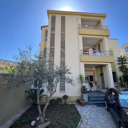 Eco Loft W Big Balcony/veranda Τίρανα